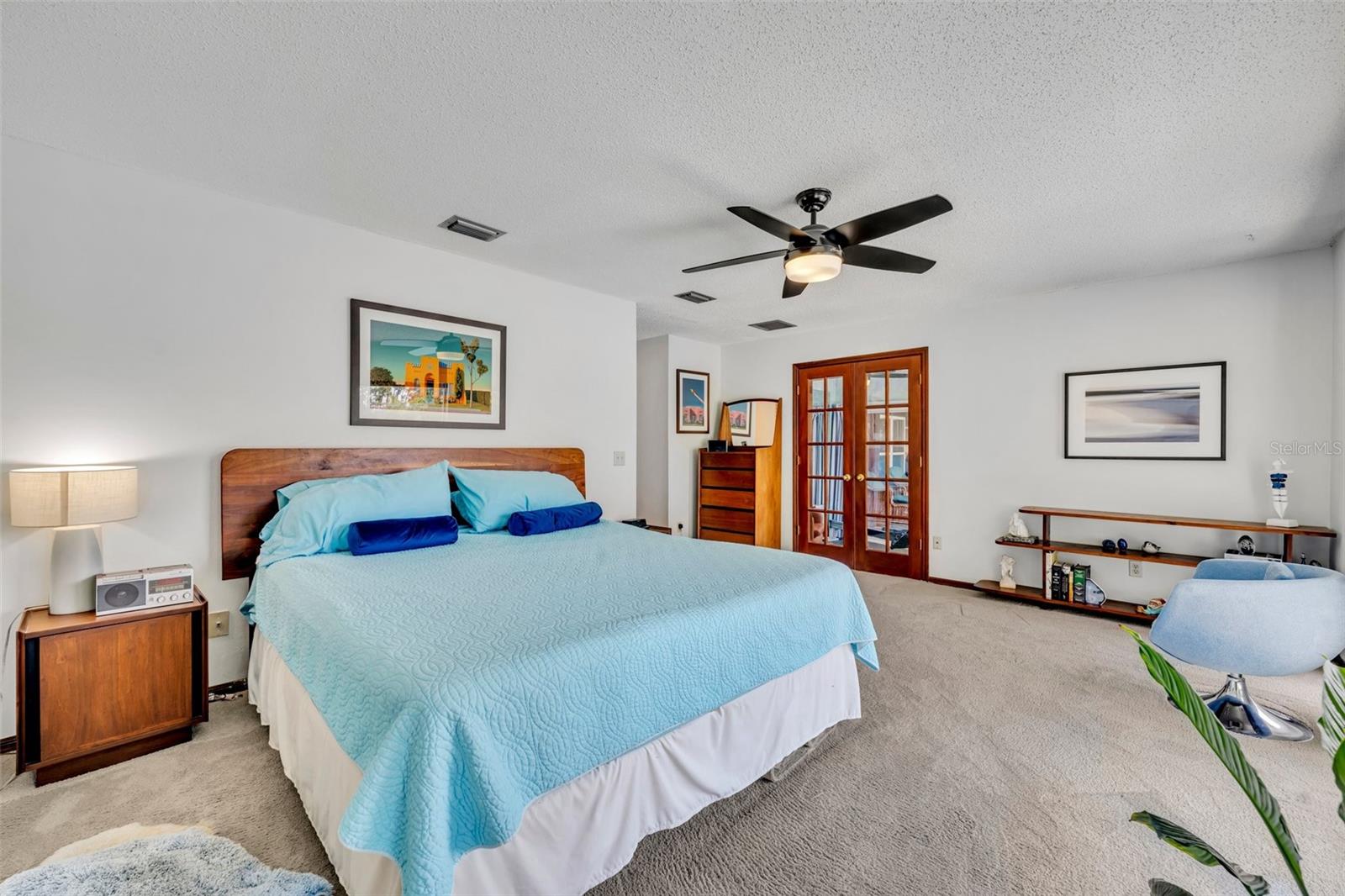 Image 25 of 62 For 3960 Lake Mira Dr Drive