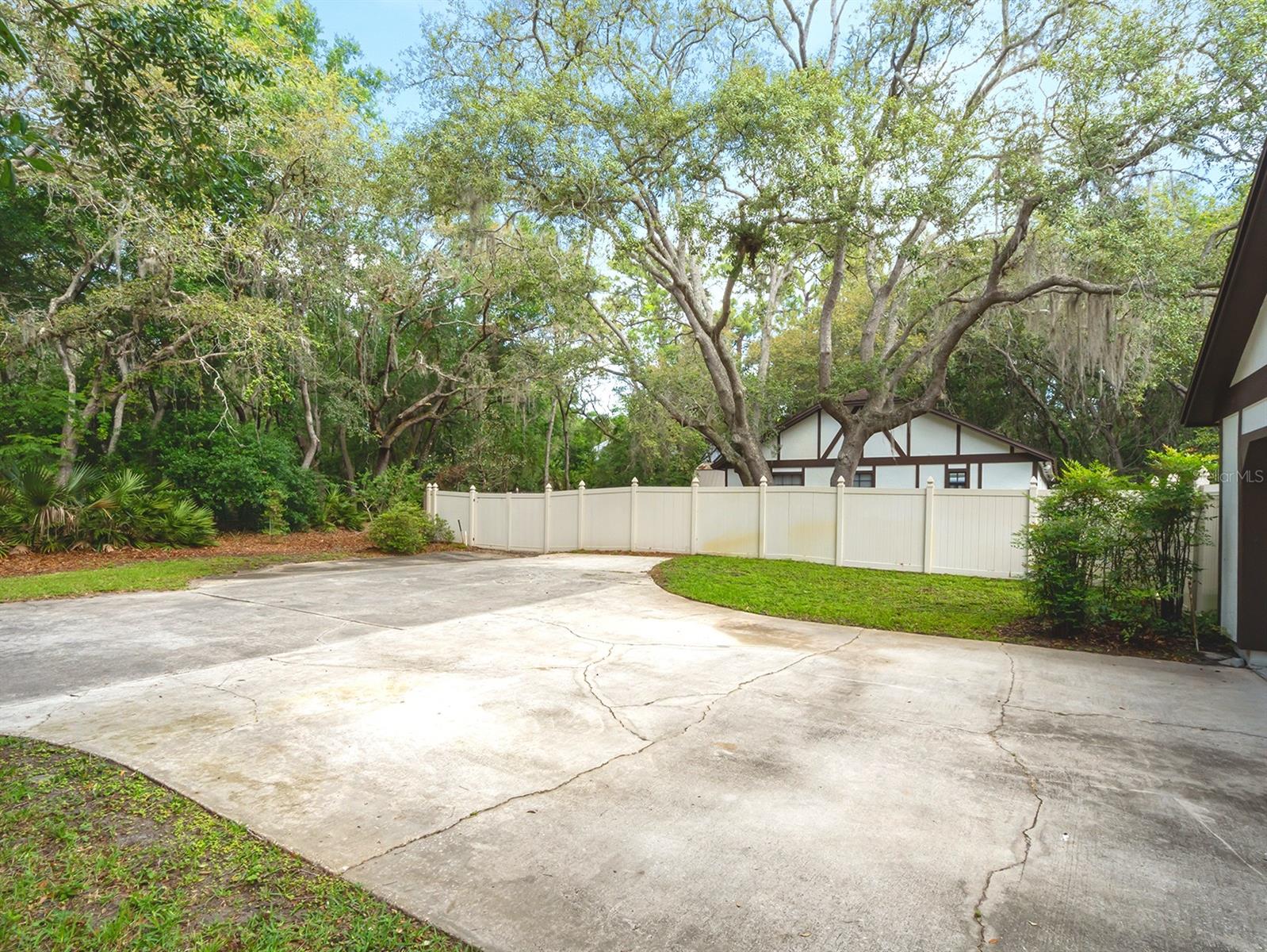 Image 43 of 55 For 3420 Dawn Court