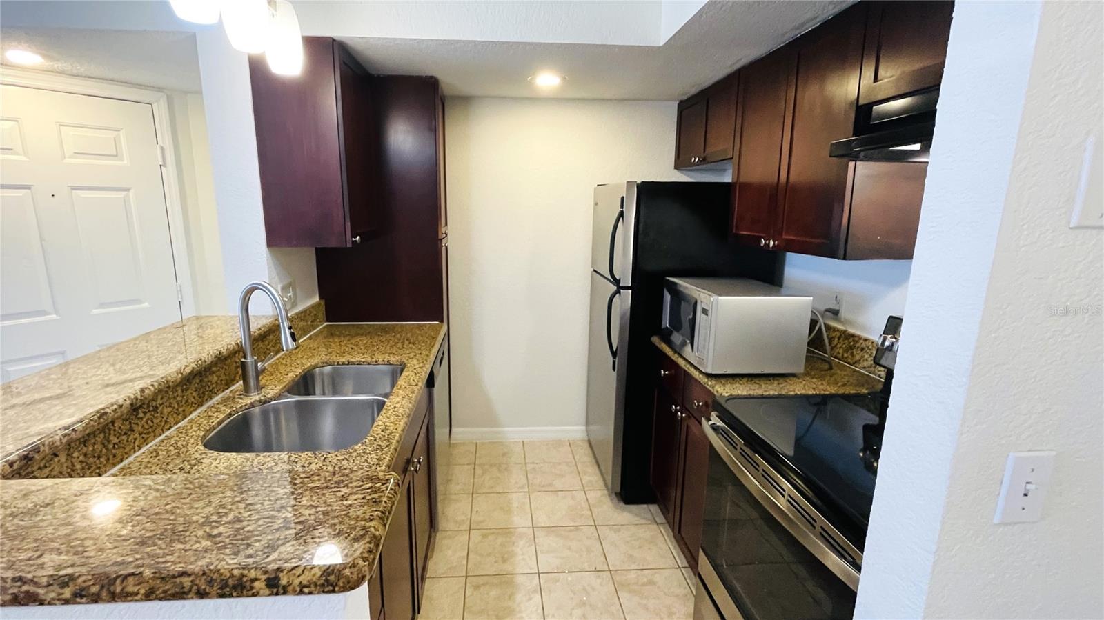 Image 2 of 19 For 5120 Conroy Road 514
