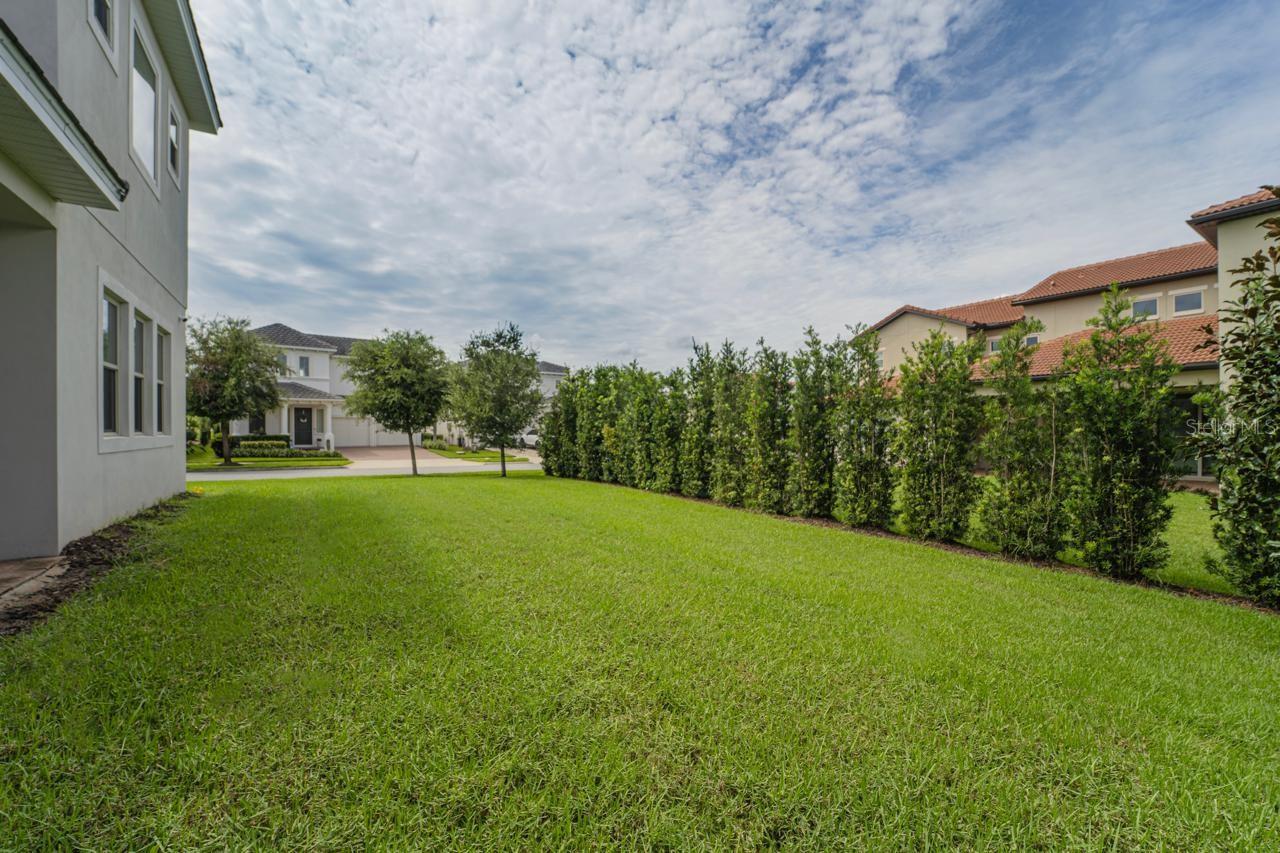 Image 11 of 13 For 15161 Canoe Place