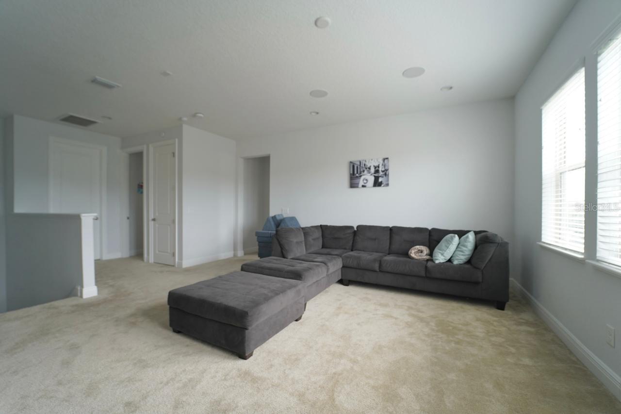 Image 5 of 13 For 15161 Canoe Place