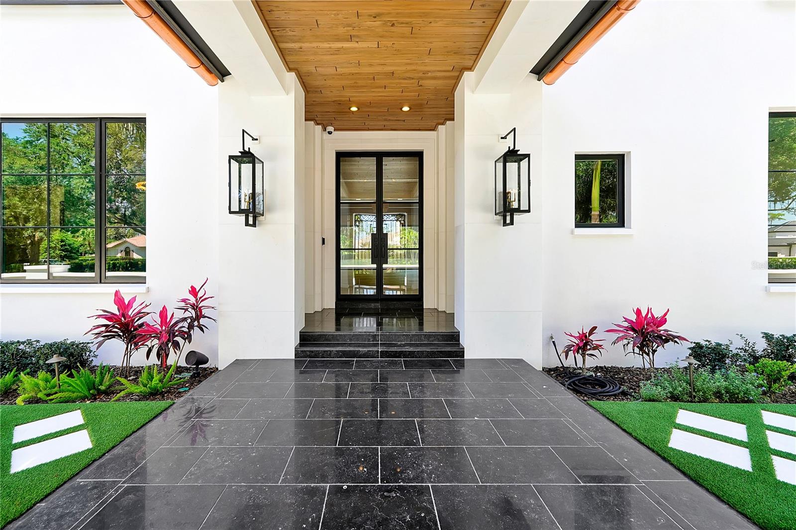 Image 7 of 96 For 5525 Isleworth Country Club Dr