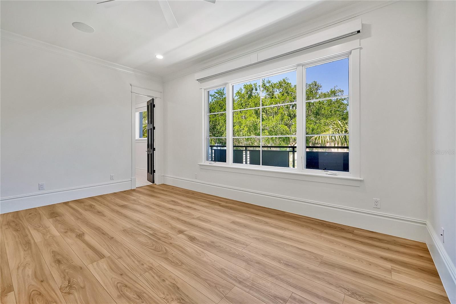 Image 89 of 96 For 5525 Isleworth Country Club Dr