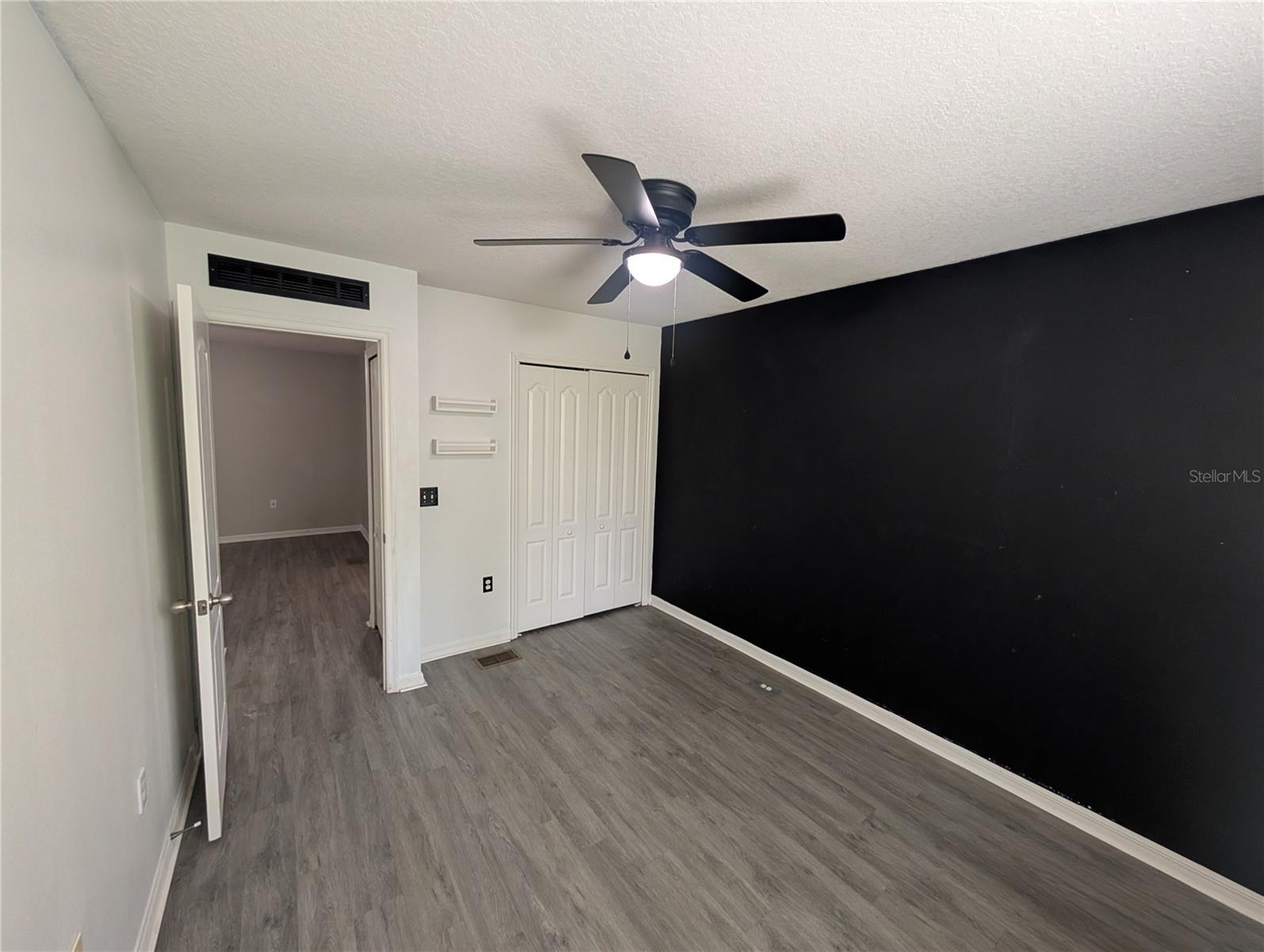 Image 19 of 26 For 4547 Ashburn Square Drive