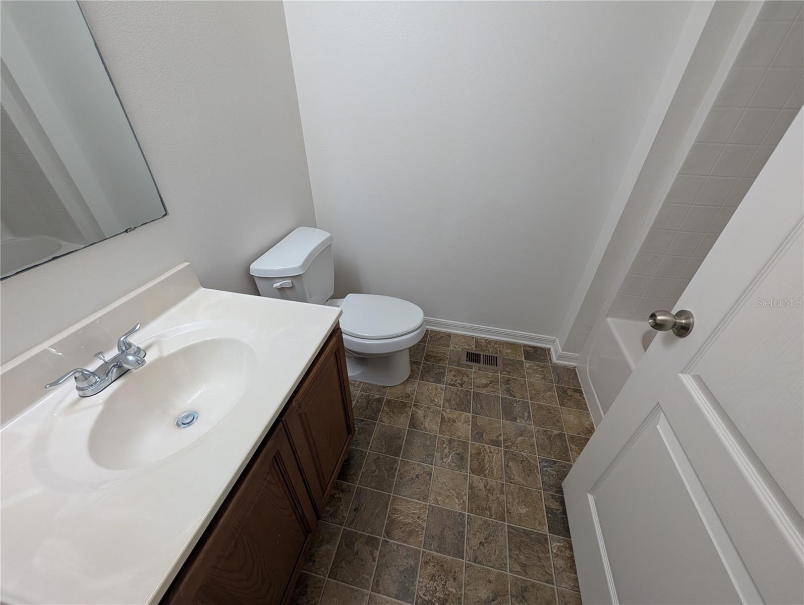 Image 24 of 26 For 4547 Ashburn Square Drive