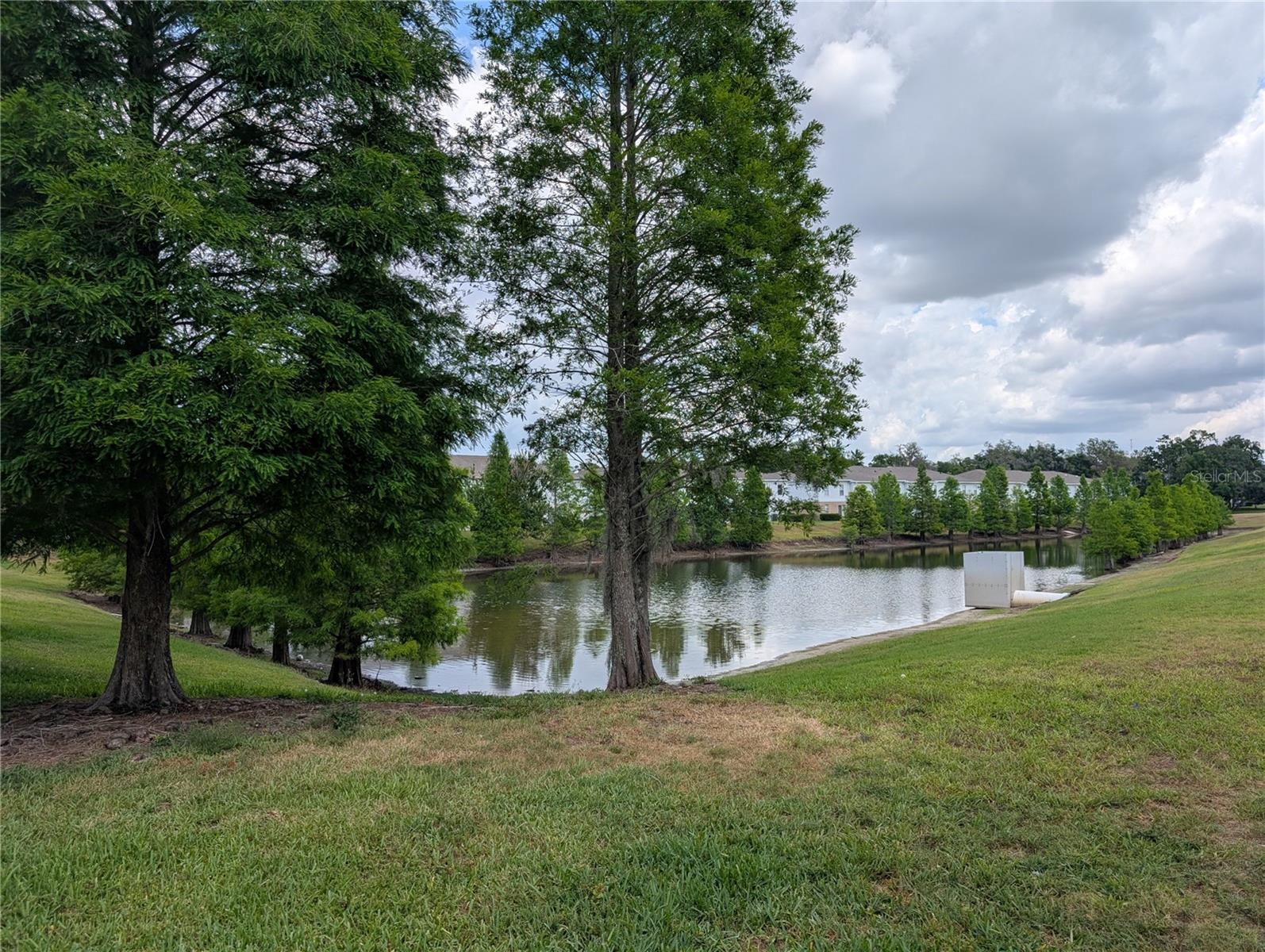Image 8 of 26 For 4547 Ashburn Square Drive