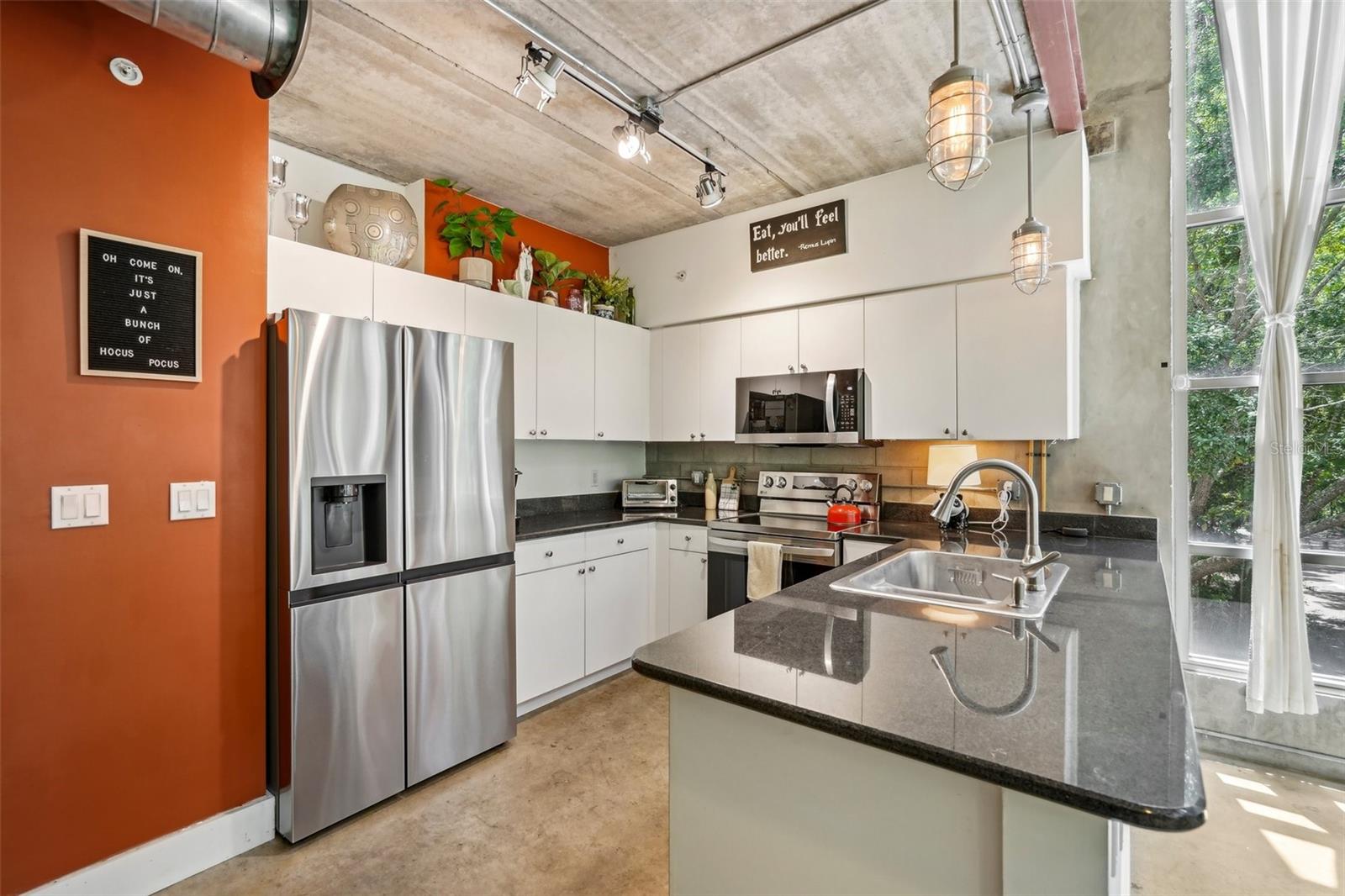 Image 7 of 27 For 2515 35th Place 211