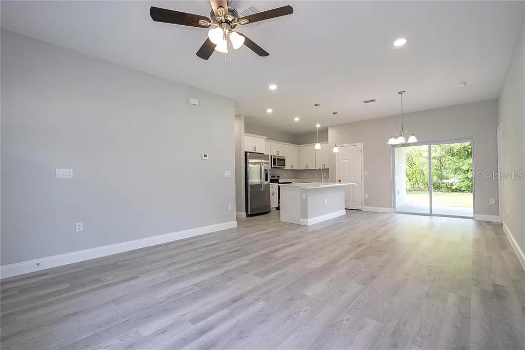 Image 3 of 21 For 8312 Pitcairn Way