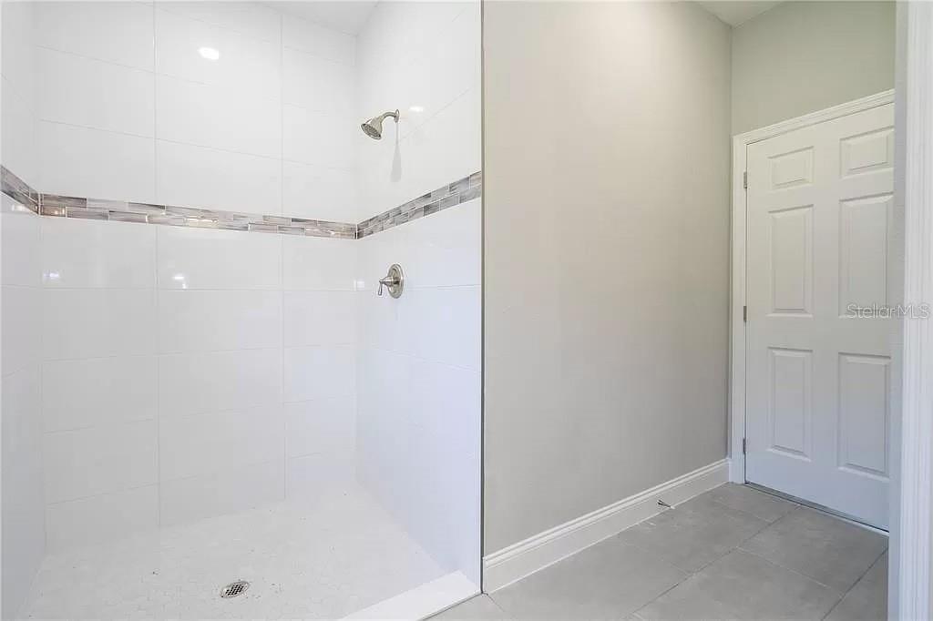 Image 9 of 21 For 8312 Pitcairn Way
