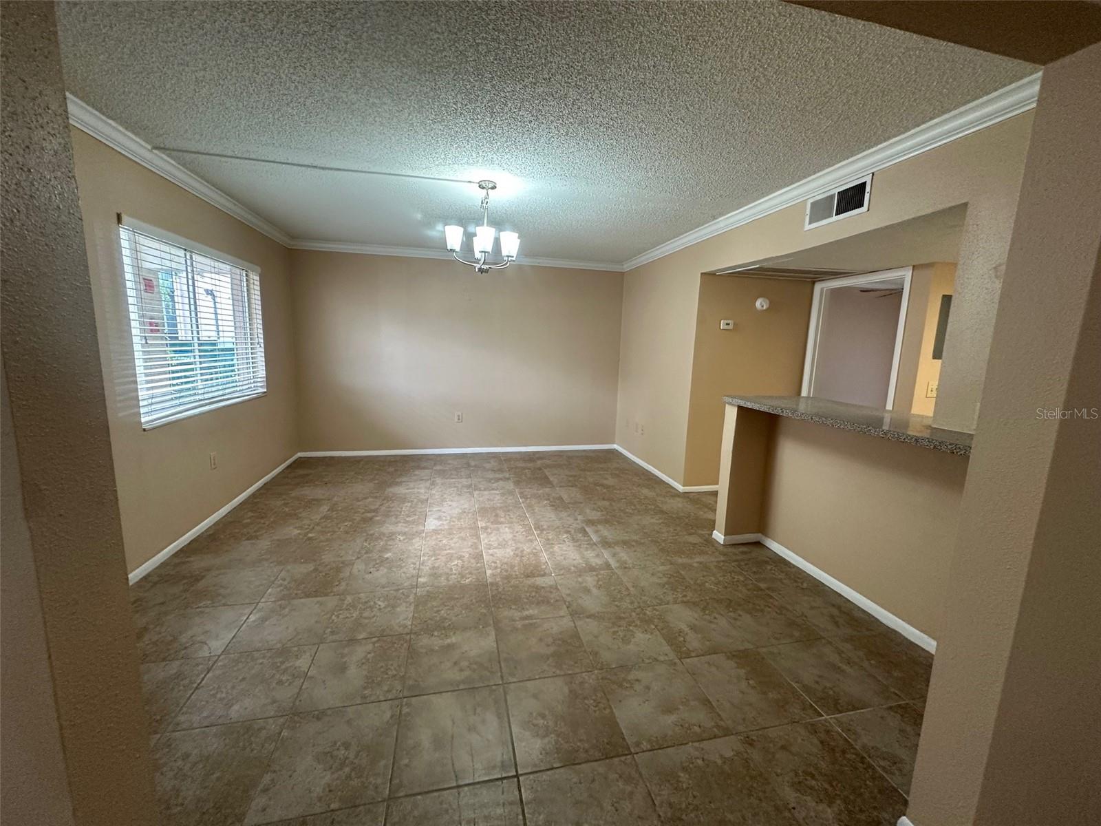 Image 4 of 10 For 115 Oyster Bay Circle 200