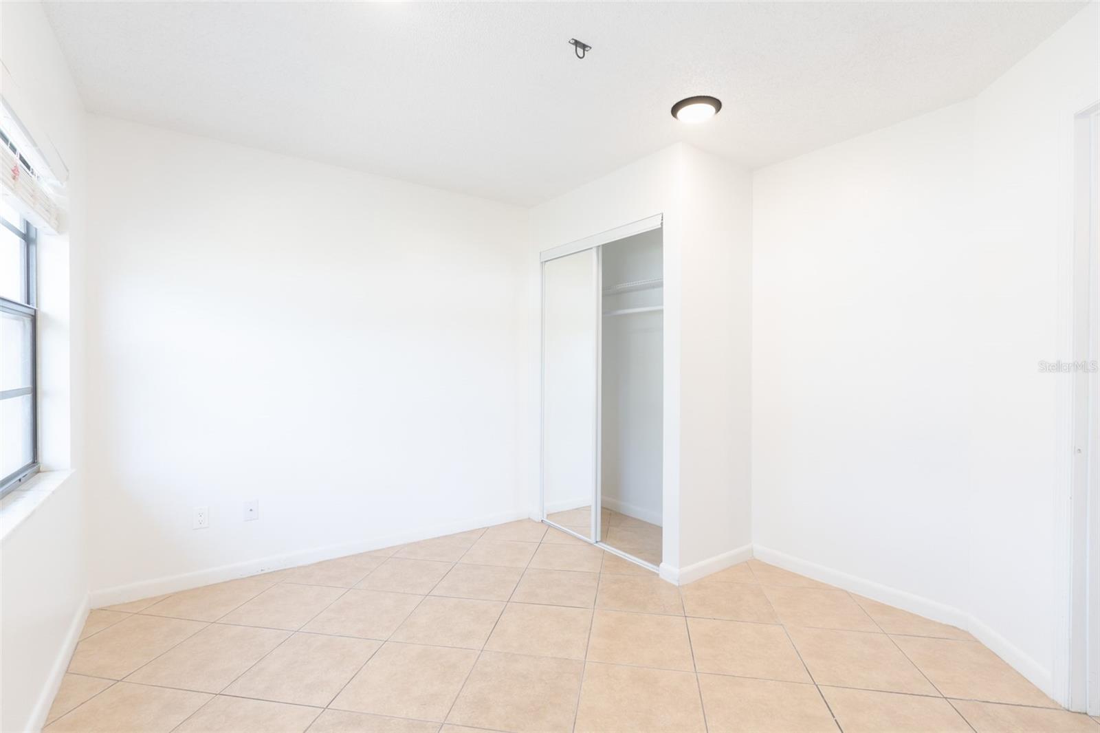 Image 10 of 51 For 2369 Haulover Boulevard