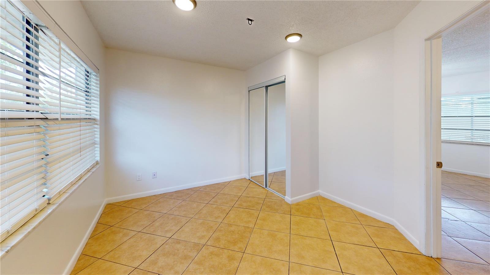 Image 11 of 51 For 2369 Haulover Boulevard