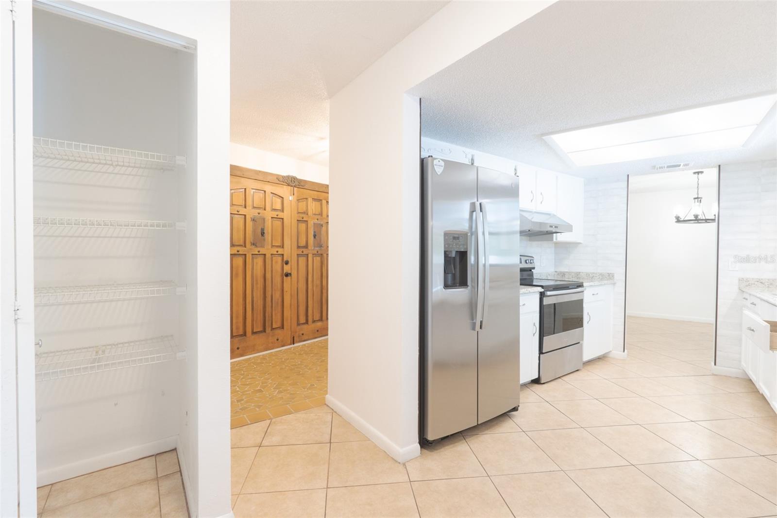 Image 21 of 51 For 2369 Haulover Boulevard