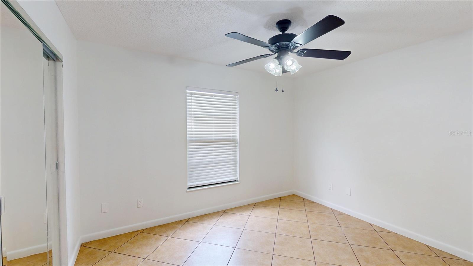 Image 34 of 51 For 2369 Haulover Boulevard