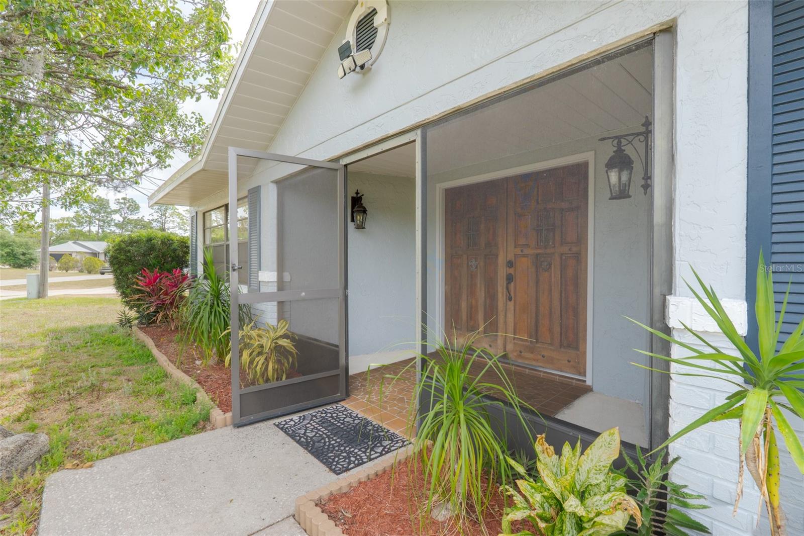 Image 6 of 51 For 2369 Haulover Boulevard