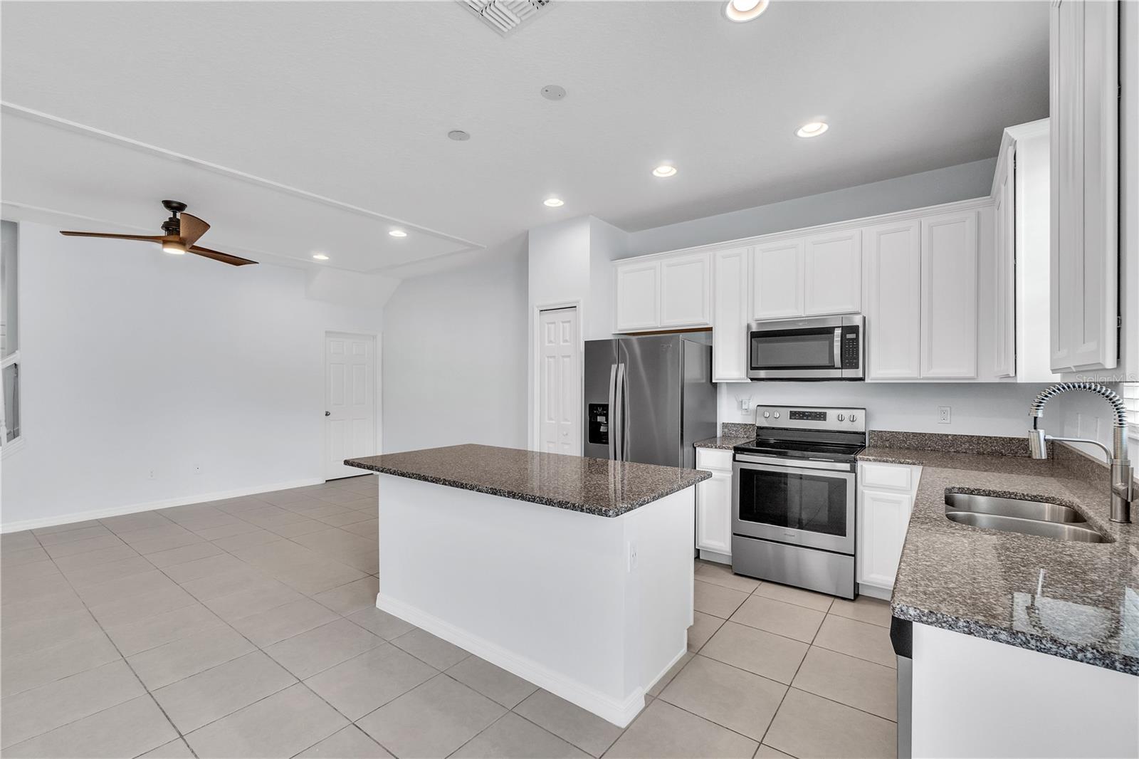 Image 10 of 47 For 1262 10th Street
