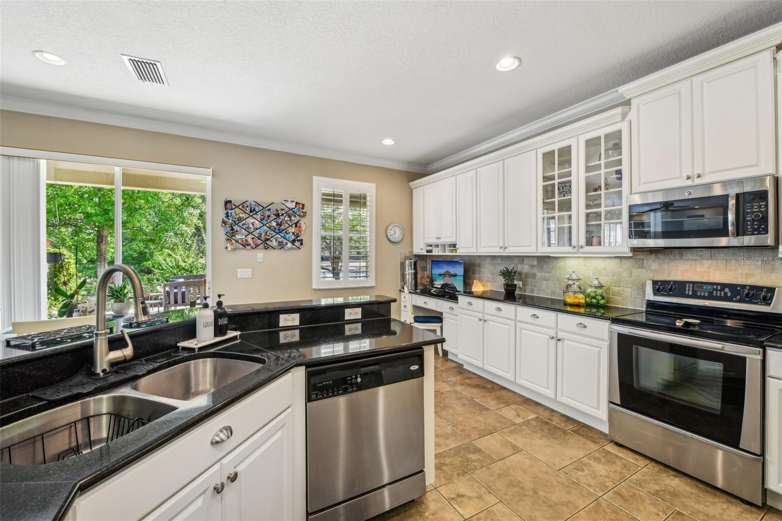 Image 18 of 56 For 2116 Truffle Lane