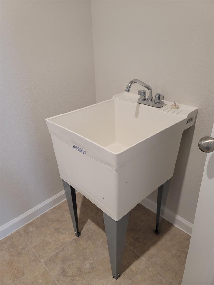 Image 22 of 40 For 6018 Glory Bower Drive