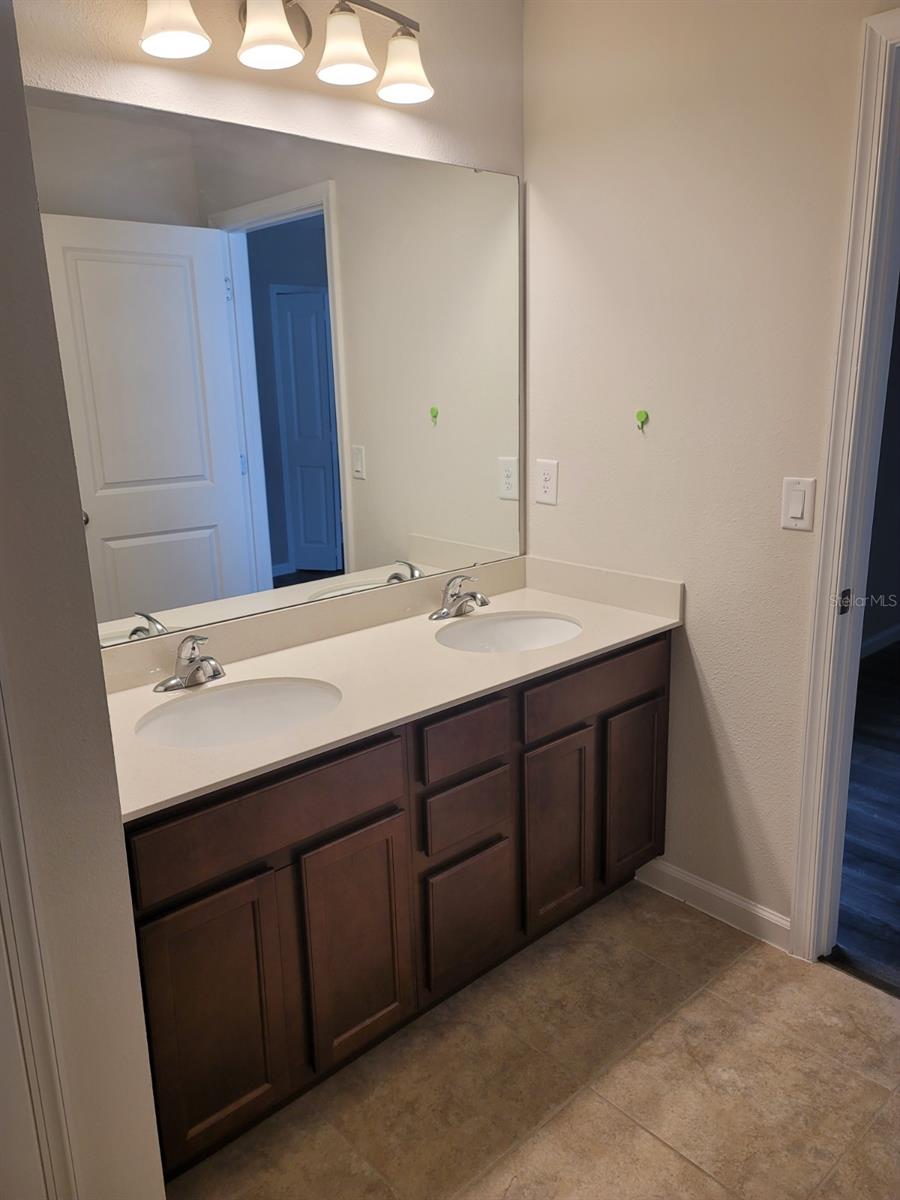 Image 23 of 40 For 6018 Glory Bower Drive
