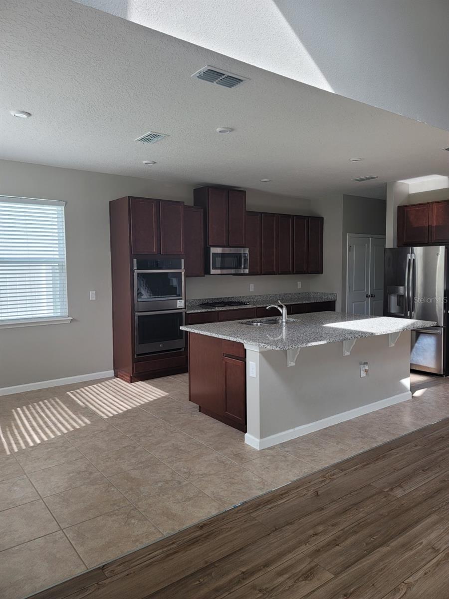Image 3 of 40 For 6018 Glory Bower Drive