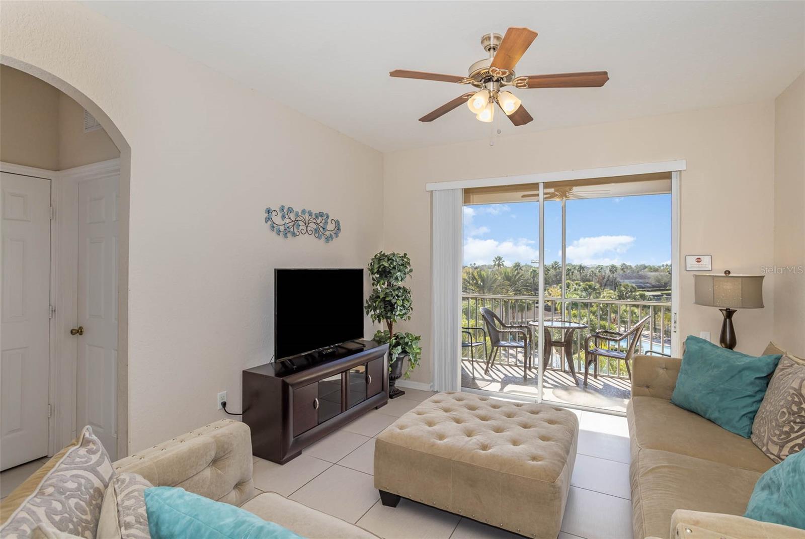 Image 3 of 47 For 7650 Comrow Street 403