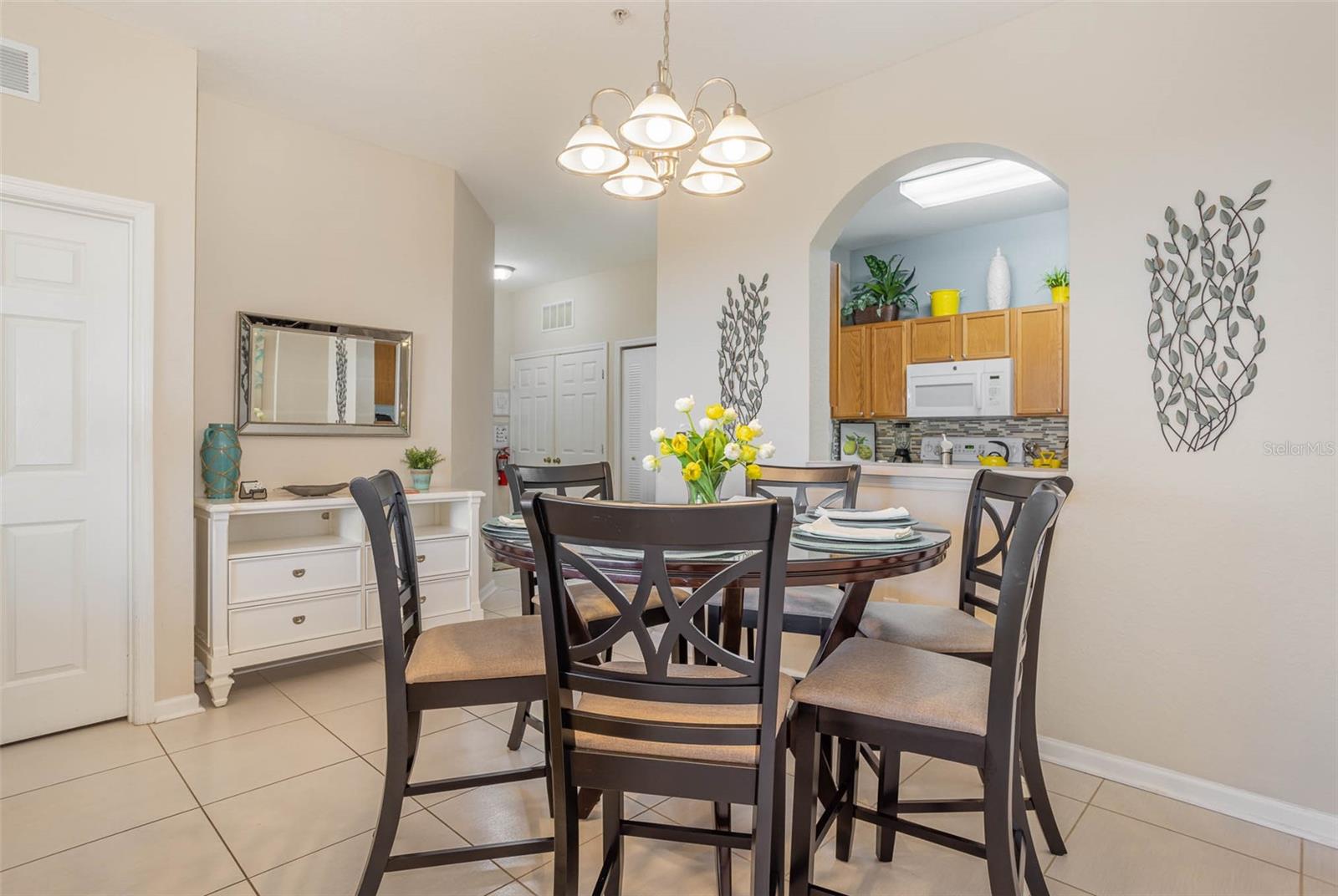 Image 8 of 47 For 7650 Comrow Street 403