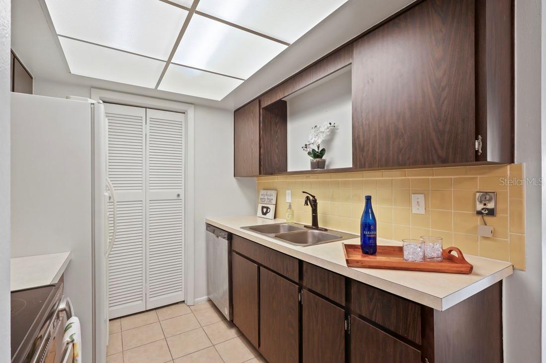 Image 10 of 24 For 206 Diamond Cove 106
