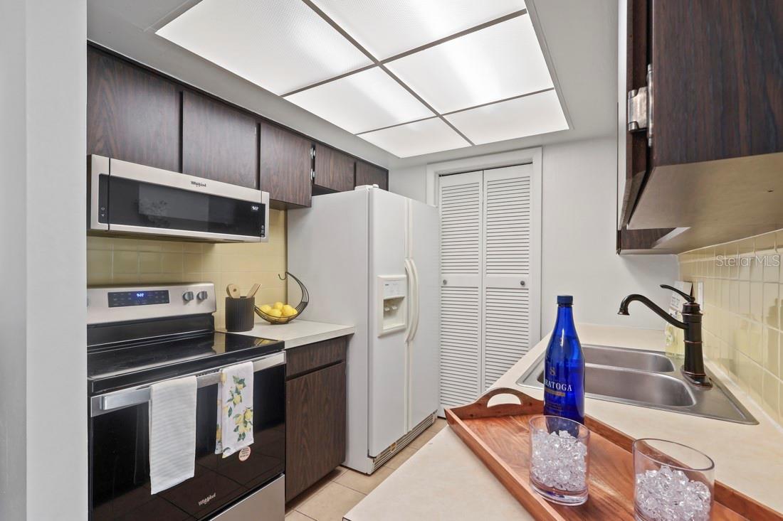 Image 11 of 24 For 206 Diamond Cove 106