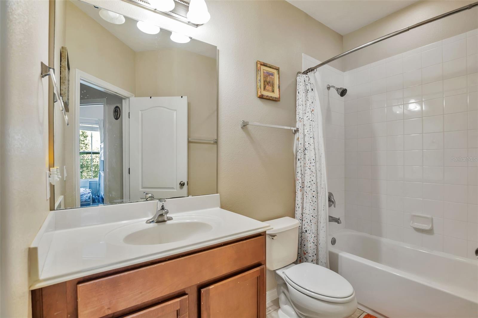 Image 17 of 34 For 7819 Hardenton Street