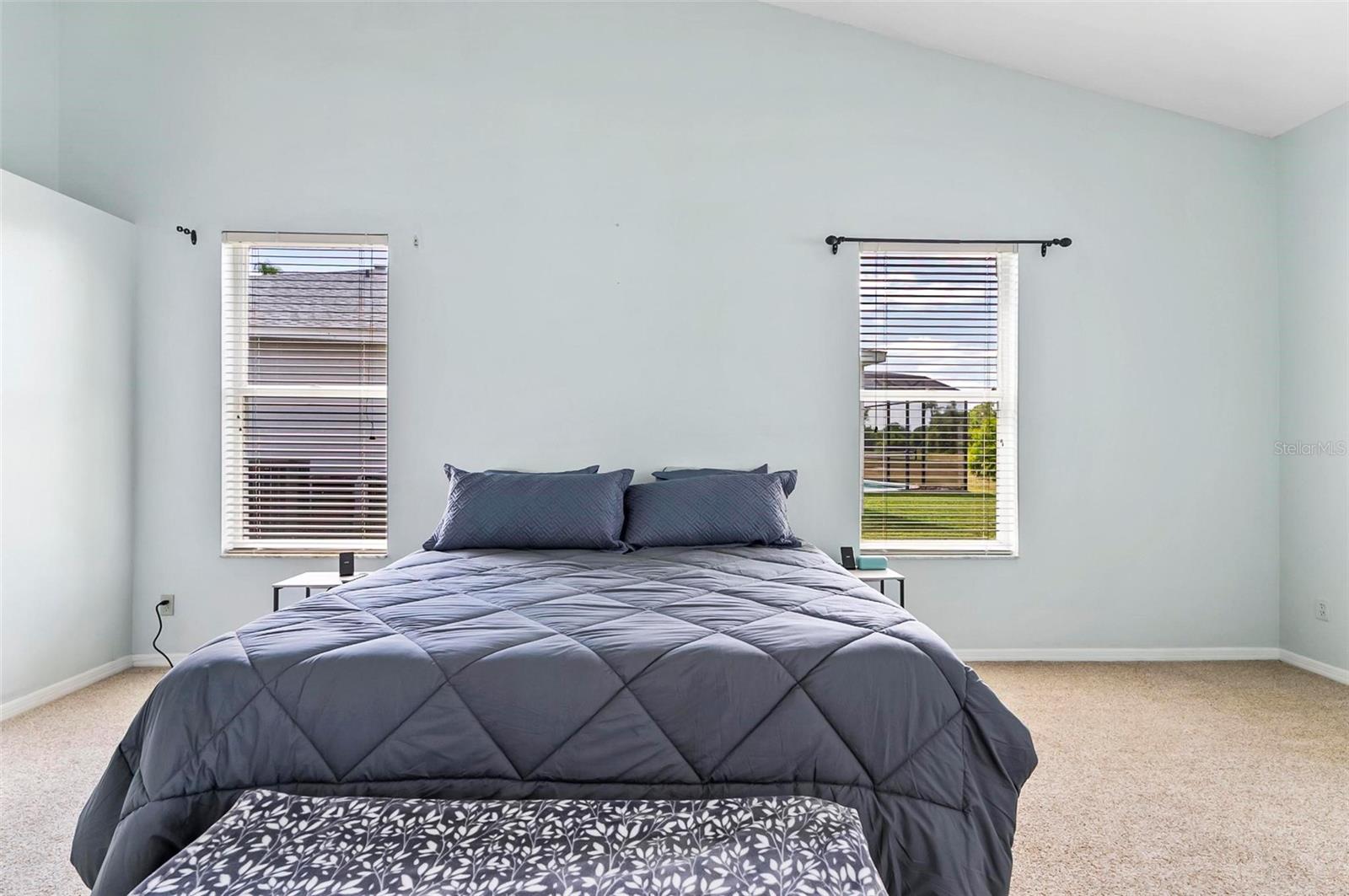Image 11 of 41 For 633 Lakehaven Circle