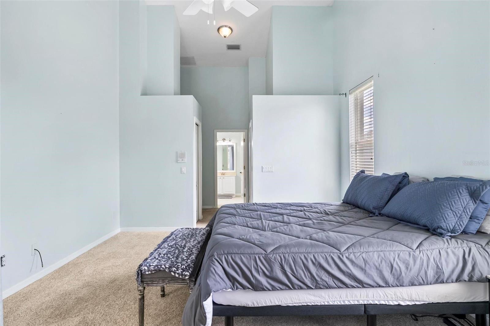 Image 12 of 41 For 633 Lakehaven Circle