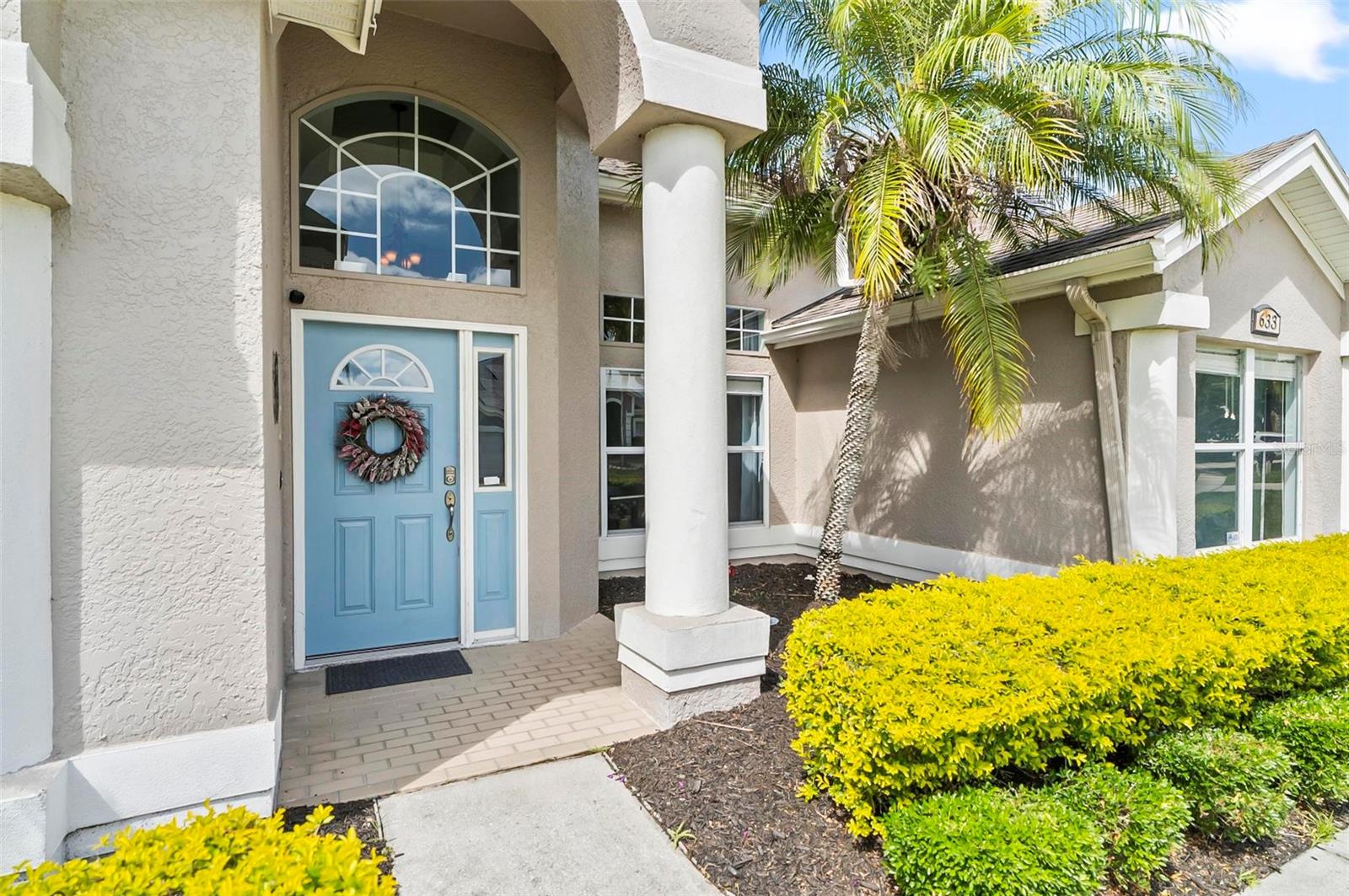 Image 2 of 41 For 633 Lakehaven Circle