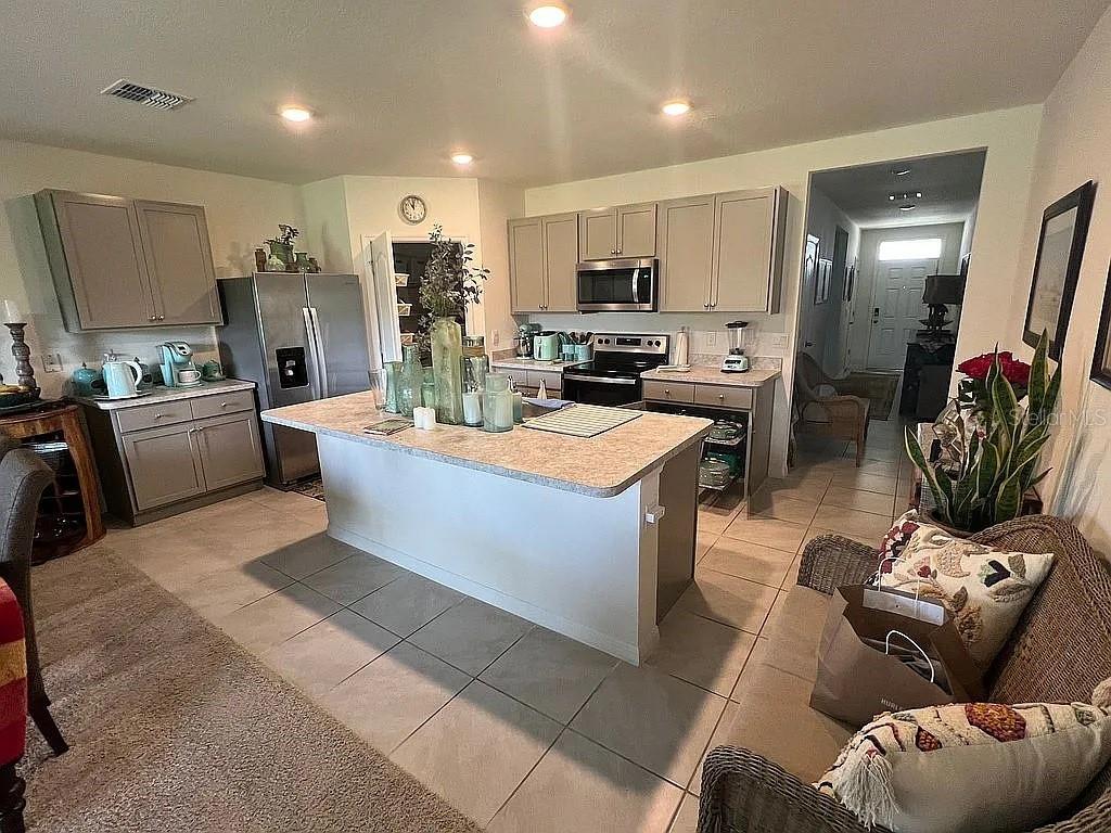 Image 2 of 38 For 2711 Neverland Drive