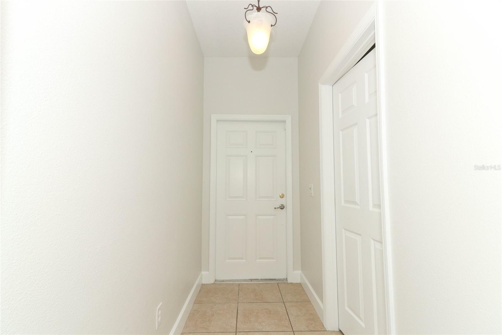 Image 4 of 34 For 1441 Twin Trees Lane