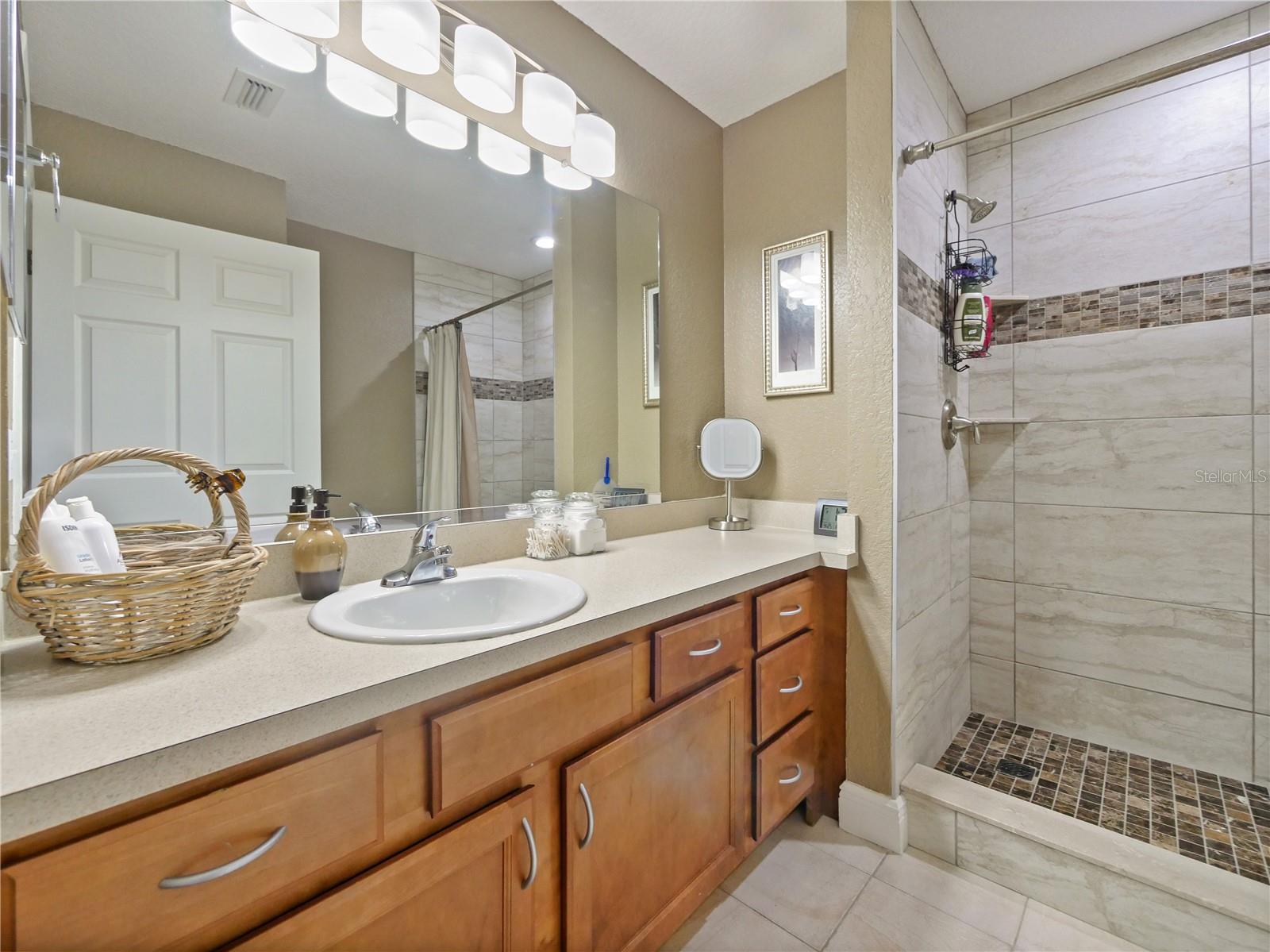 Image 20 of 31 For 7768 Sugar Bend Drive 7768