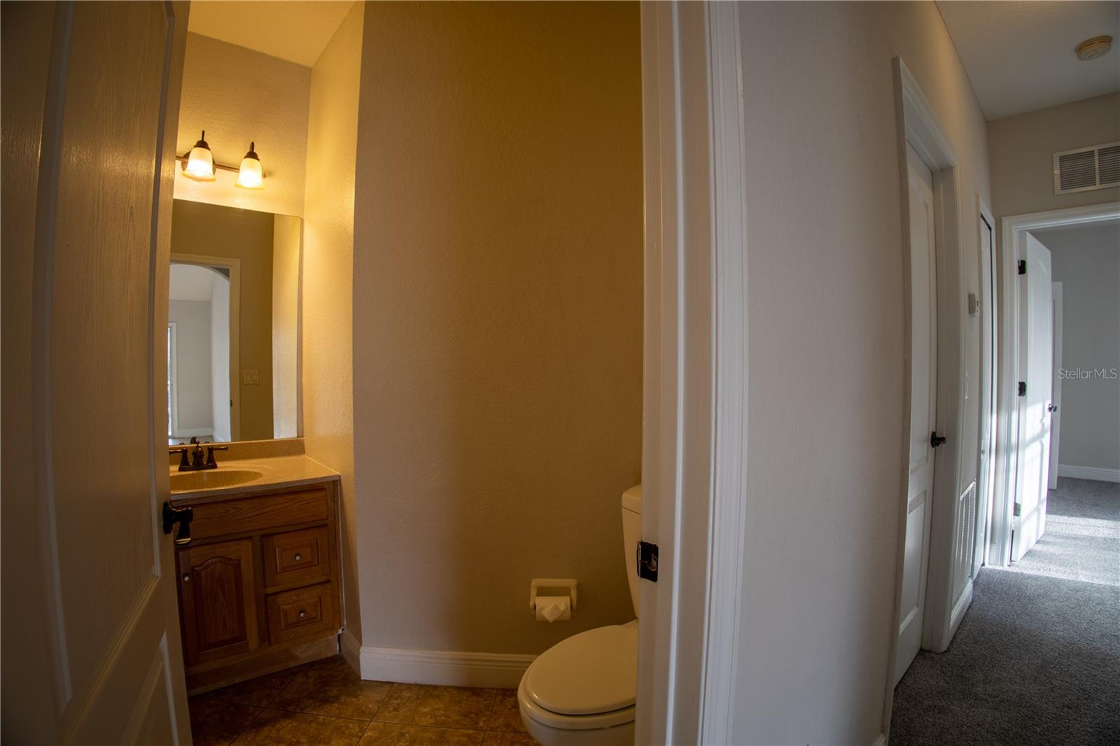 Image 10 of 19 For 3725 Lake Orlando Parkway #02