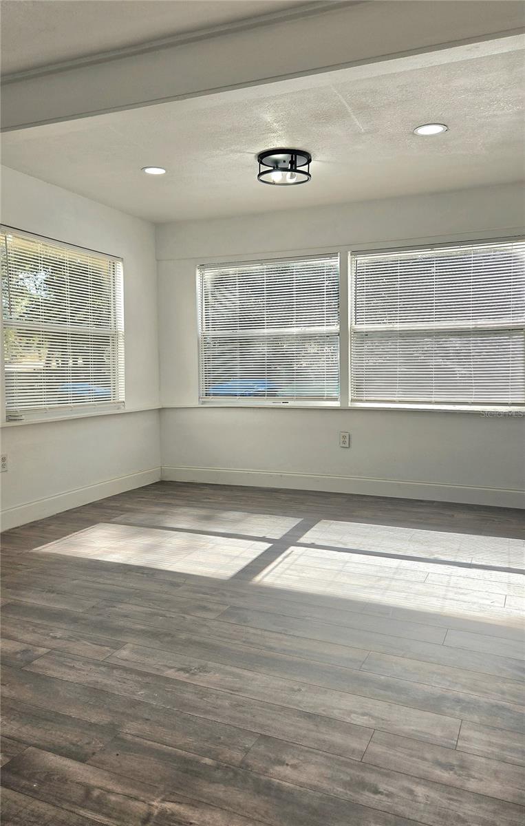 Image 6 of 42 For 1651 Clarcona Road