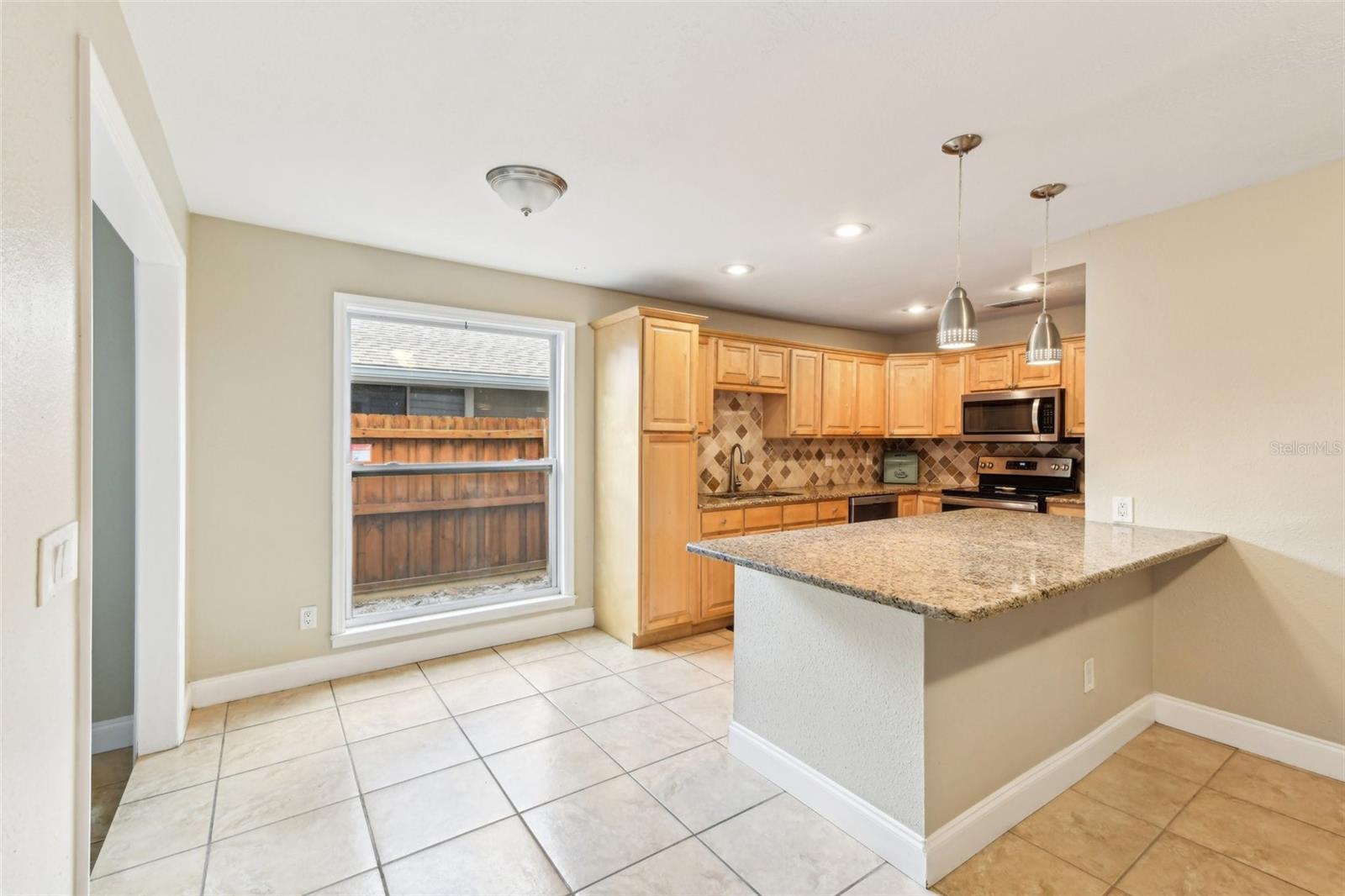 Image 11 of 31 For 2260 Winslow Circle