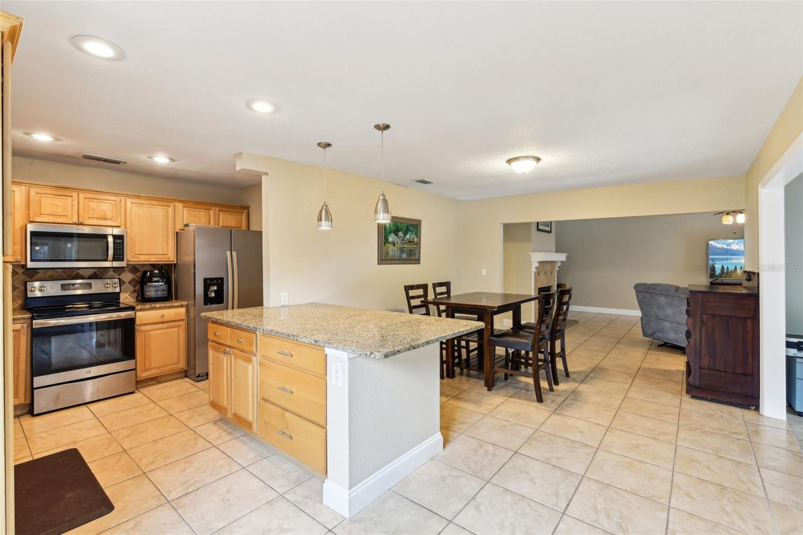Image 14 of 31 For 2260 Winslow Circle