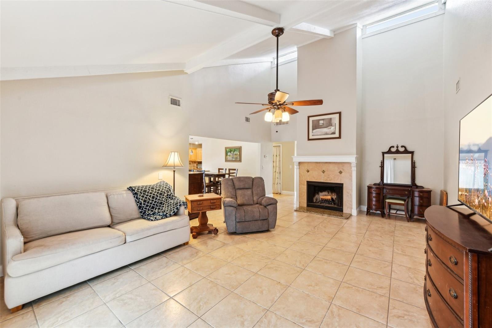 Image 5 of 31 For 2260 Winslow Circle