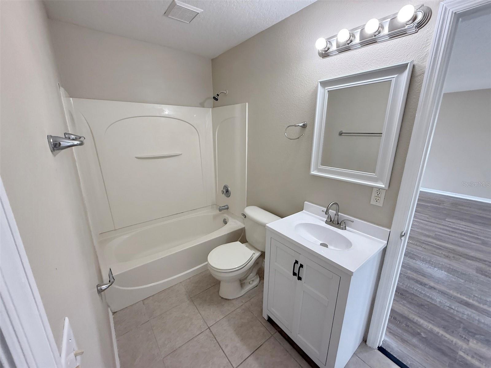 Image 13 of 38 For 786 Crystal Bay Lane