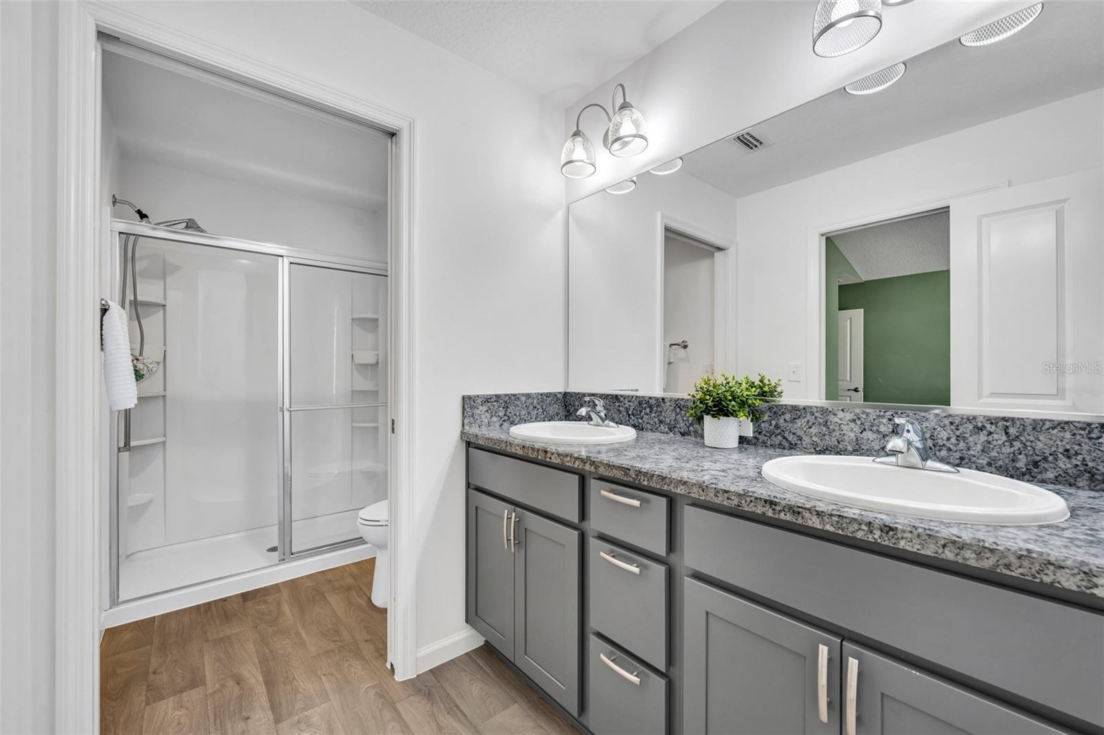 Image 22 of 43 For 1397 Gatlin Place
