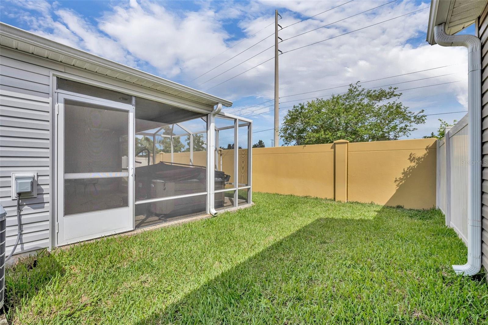 Image 33 of 43 For 1397 Gatlin Place