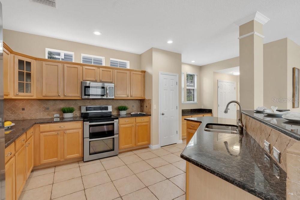 Image 6 of 36 For 1131 Indigo Drive