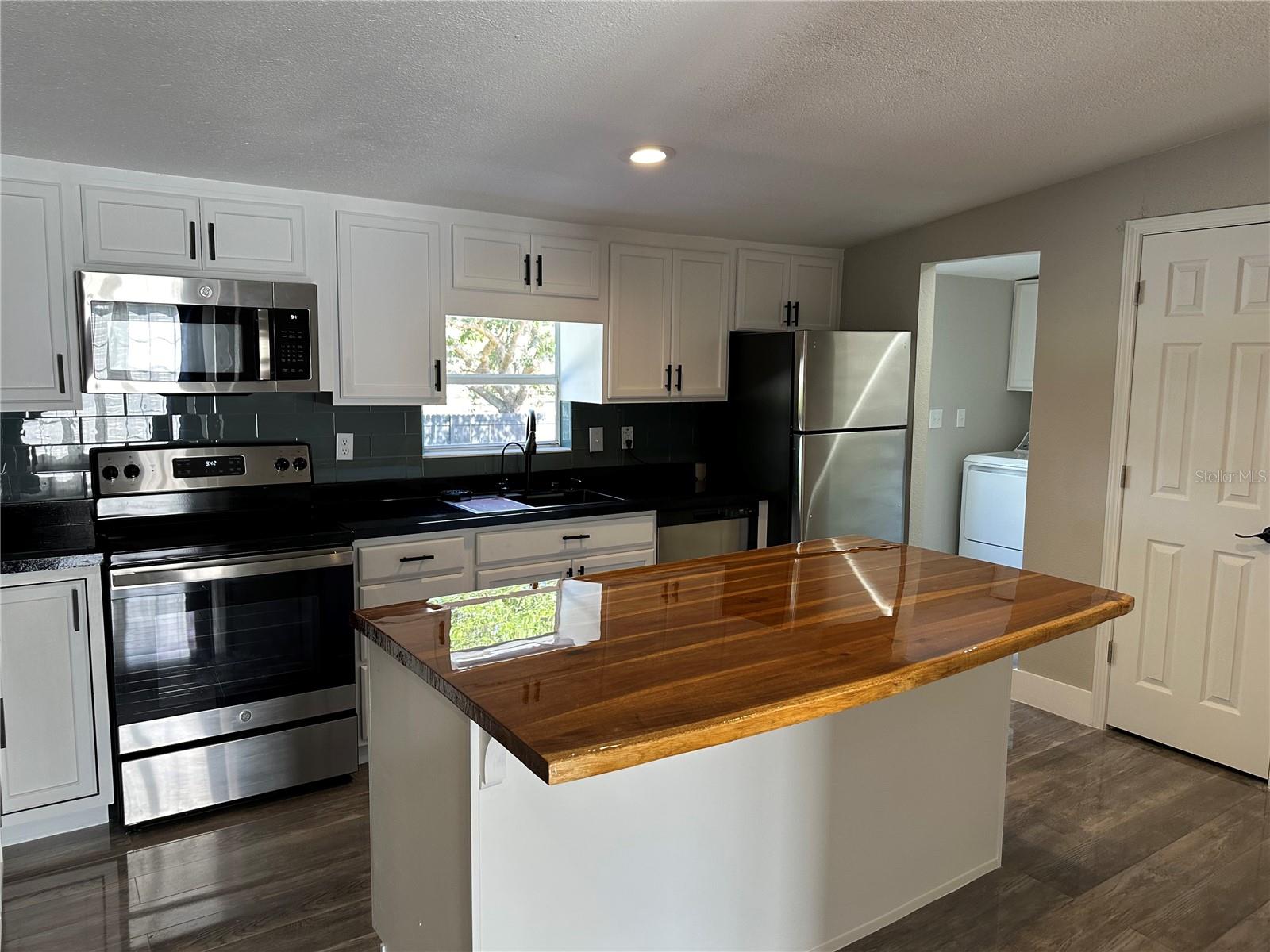 Image 15 of 39 For 37518 Quail Ridge Circle
