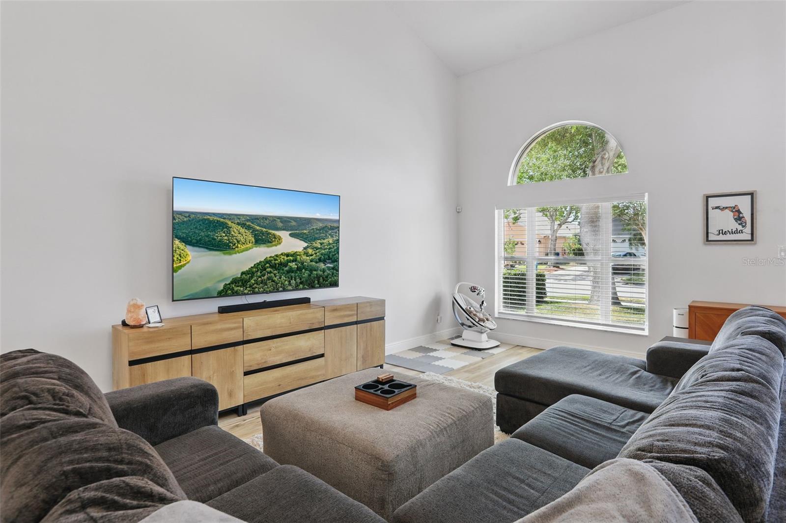 Image 5 of 41 For 1758 Bobtail Drive