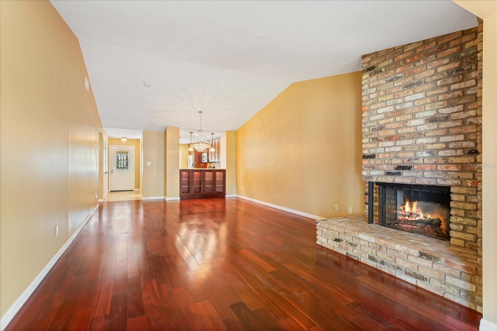 Image 12 of 25 For 1055 Kensington Park Drive 503