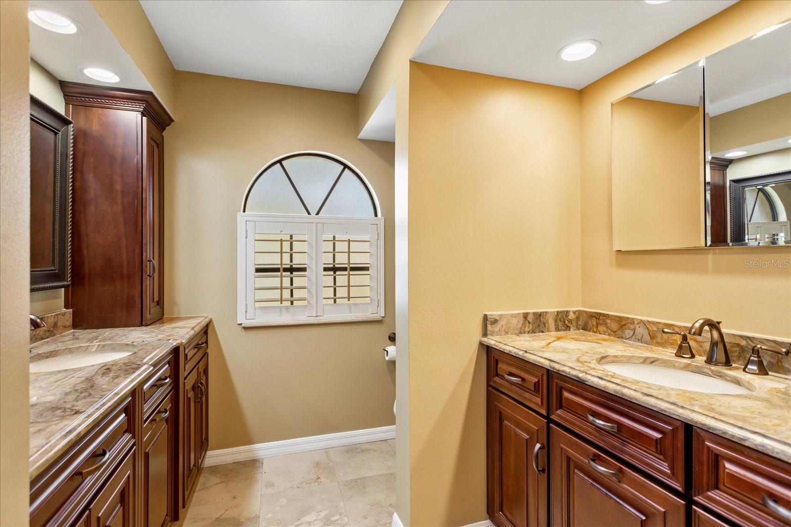 Image 18 of 25 For 1055 Kensington Park Drive 503