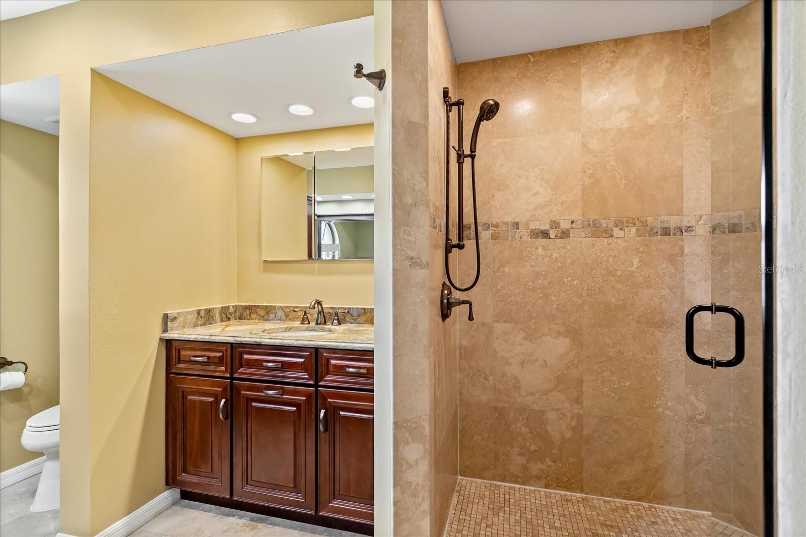 Image 20 of 25 For 1055 Kensington Park Drive 503