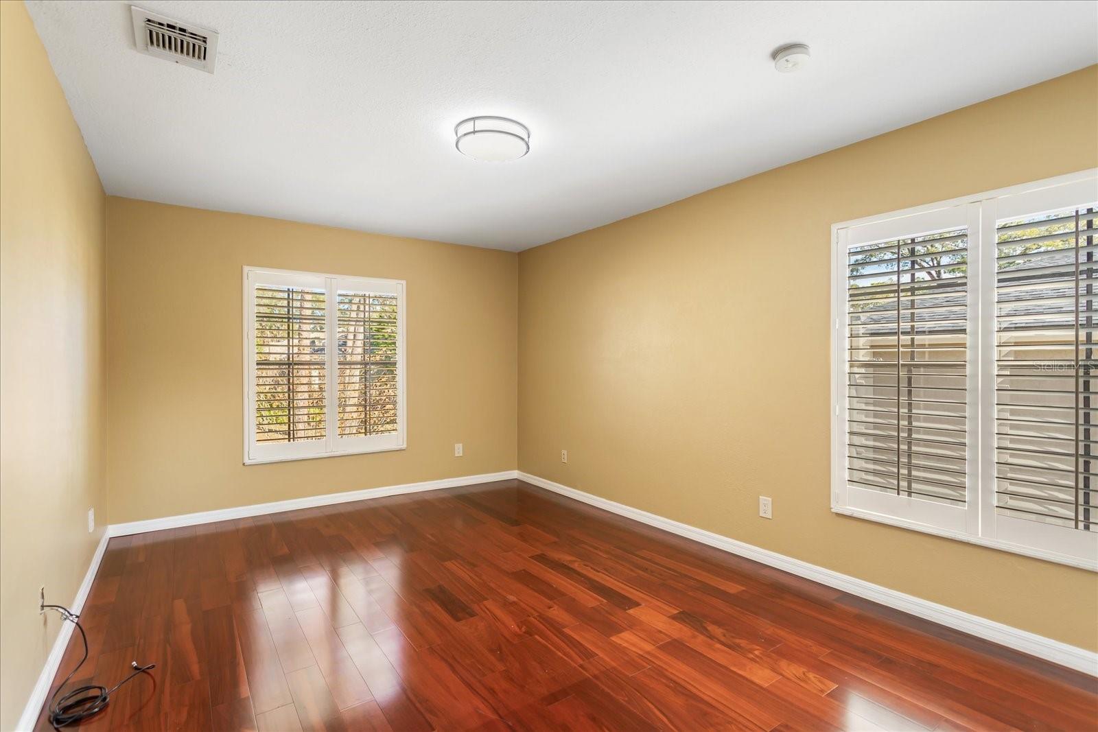 Image 23 of 25 For 1055 Kensington Park Drive 503